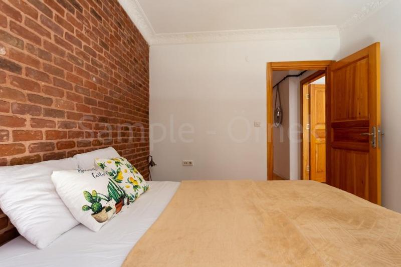 200m To Galataport 2br With Fast Wi-fi *