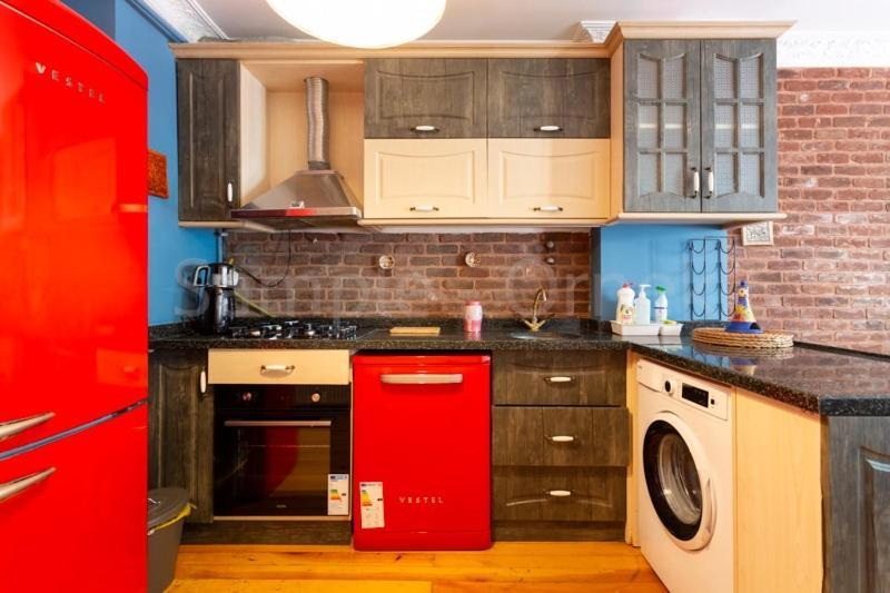 200m To Galataport 2br With Fast Wi-fi İstanbul